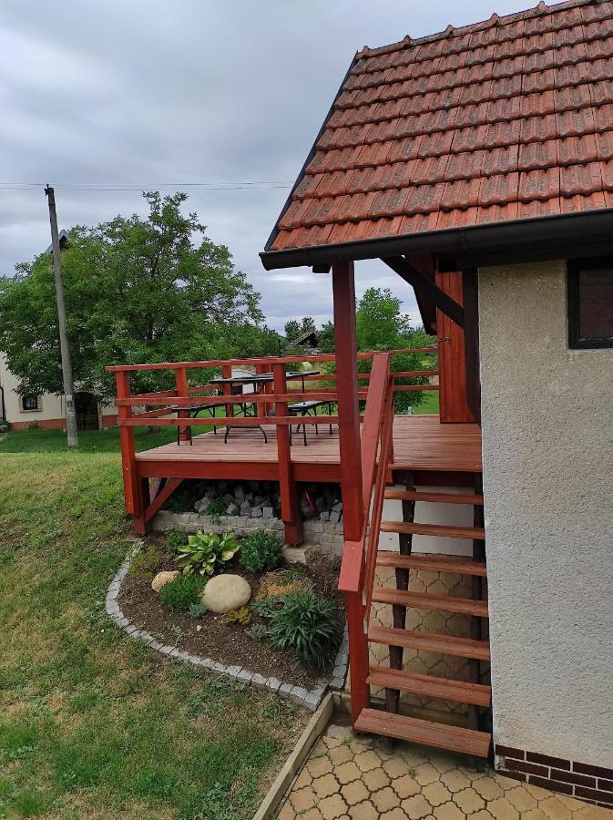 - Vinny Sklipek Apartment Jevisovka